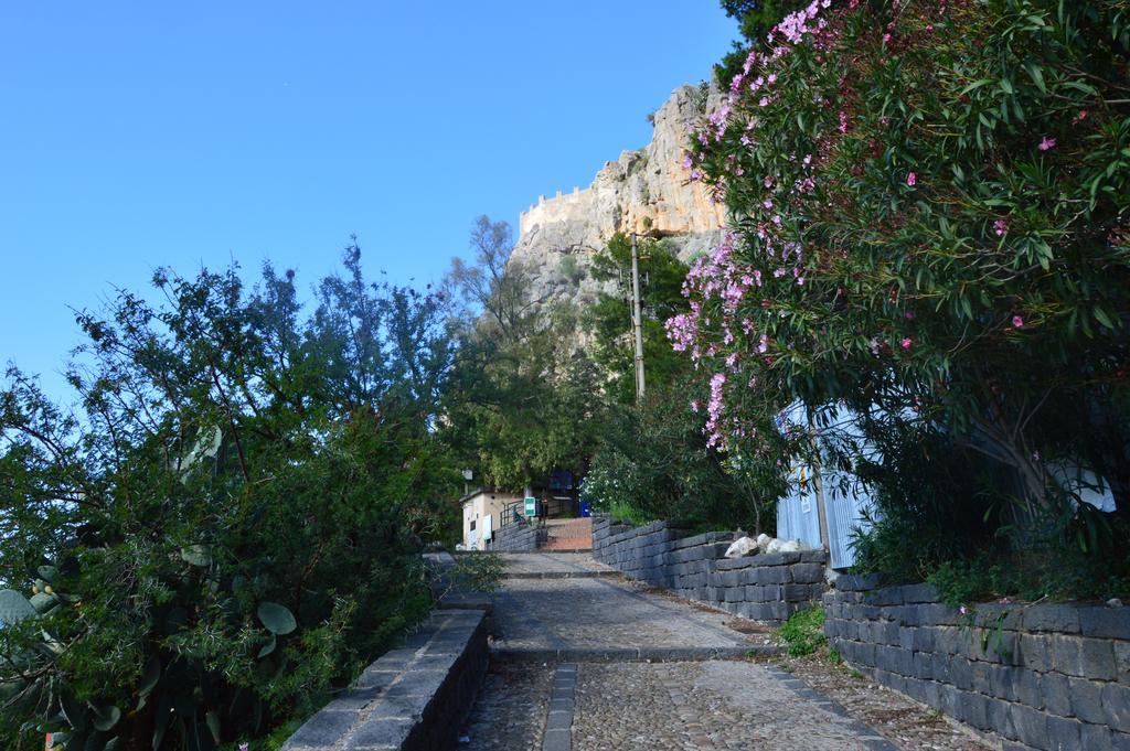 Bluebell House Villa Cefalu Bagian luar foto